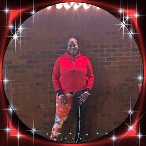 Meet your Posher, Latisha